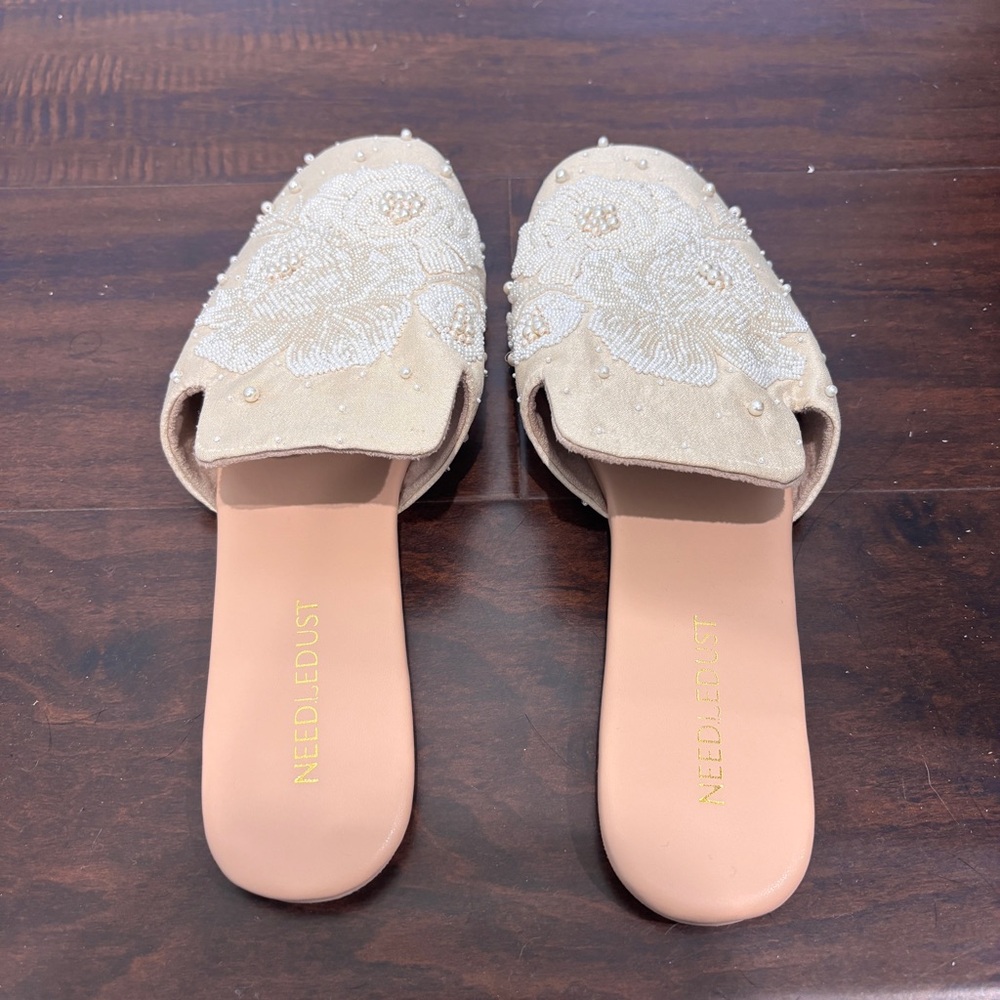 Needledust Cream Floral Beaded Flats - Picture 3 of 6